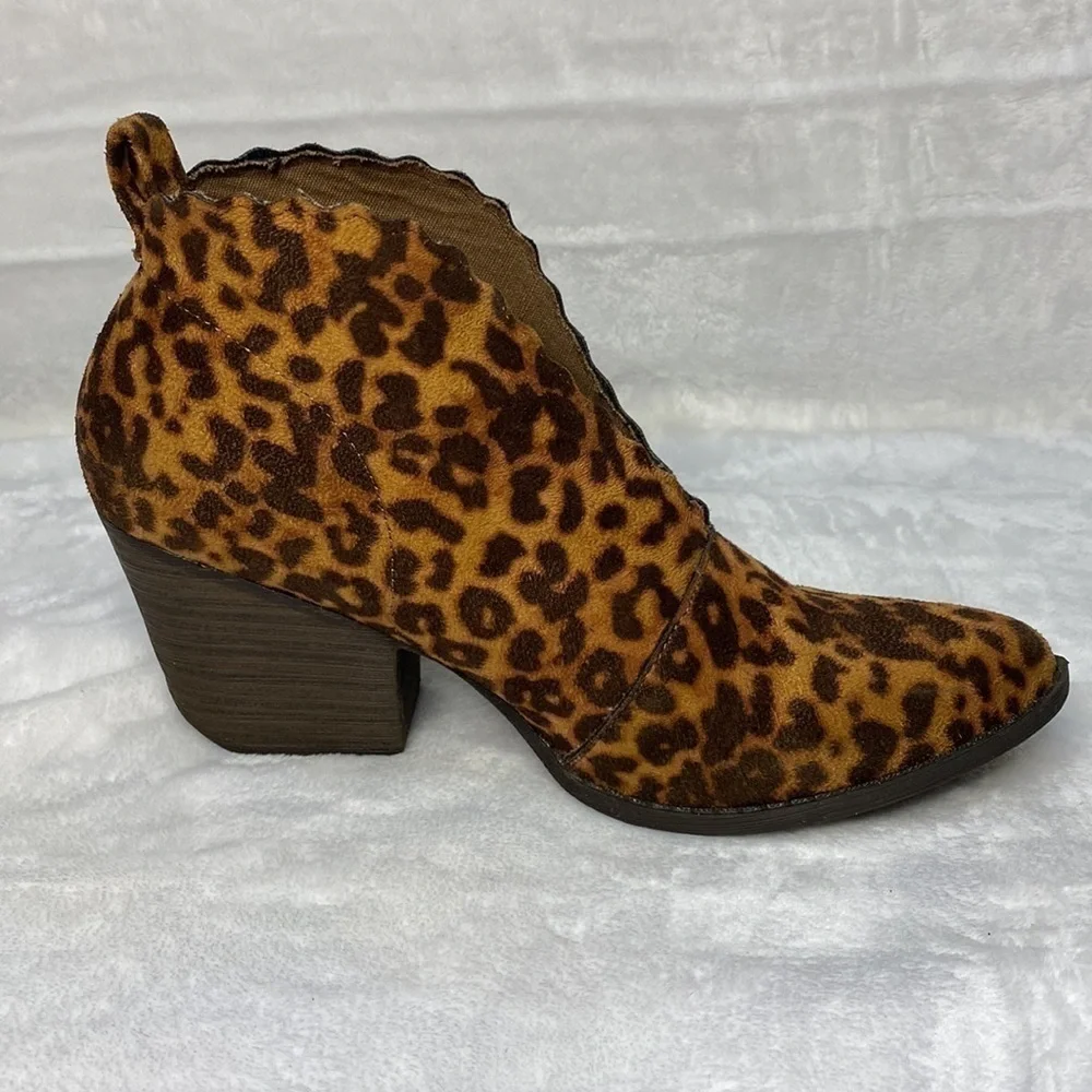 coconuts by Matisse Addie Leopard Print Ankle Booties Size 6.5M - Picture 12 of 16